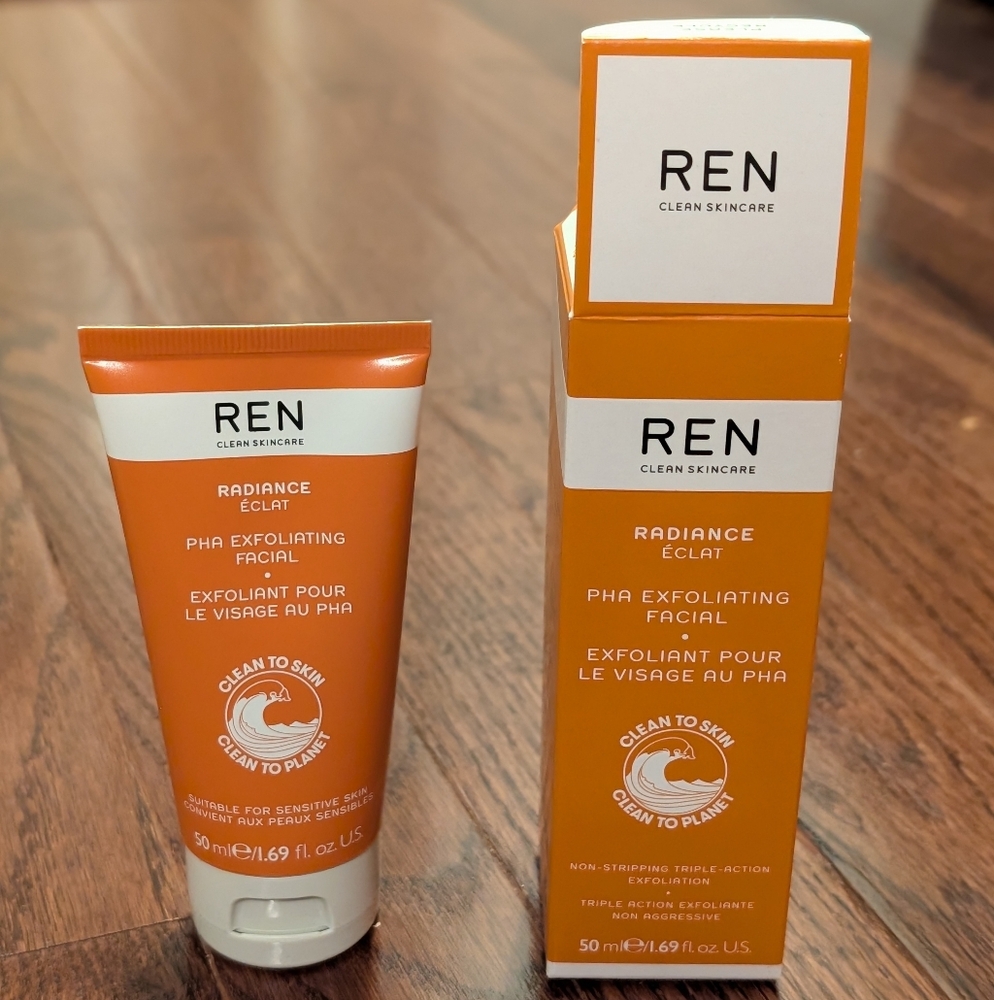 REN PHA Exfoliating Facial